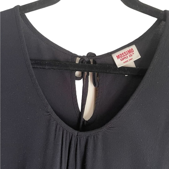 Mossimo woman’s Long Sleeve black top with ruffled high/low hem, size large - Picture 3 of 9